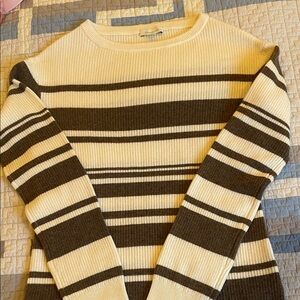 Garnet Hill 100% Cashmere sweater. Only worn once.